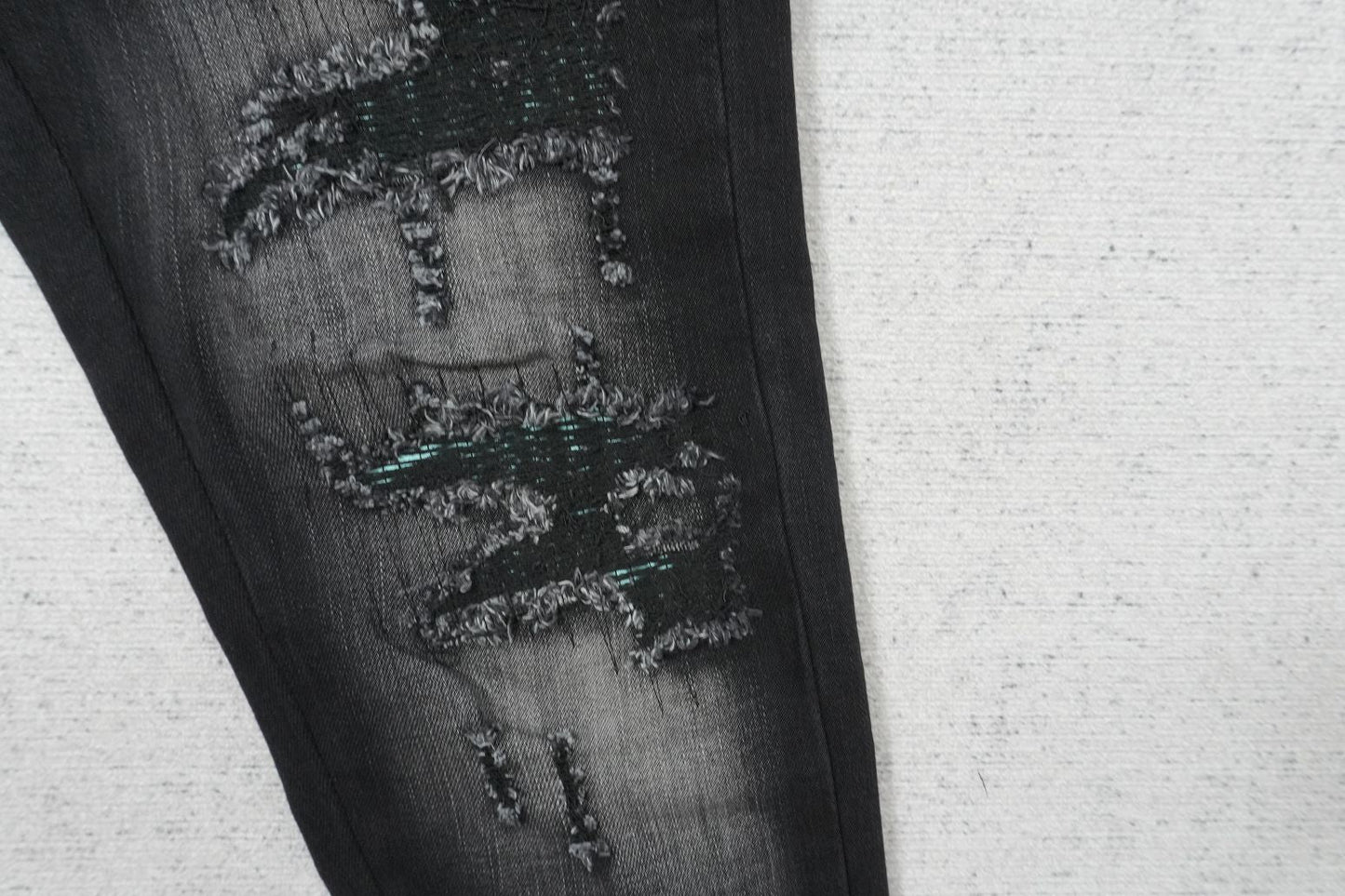 A - JEANS