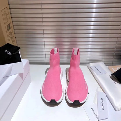 B - SNEAKERS