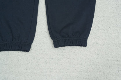C - SWEATPANTS