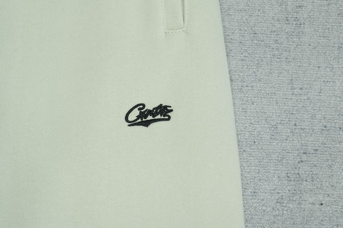 C - SWEATPANTS