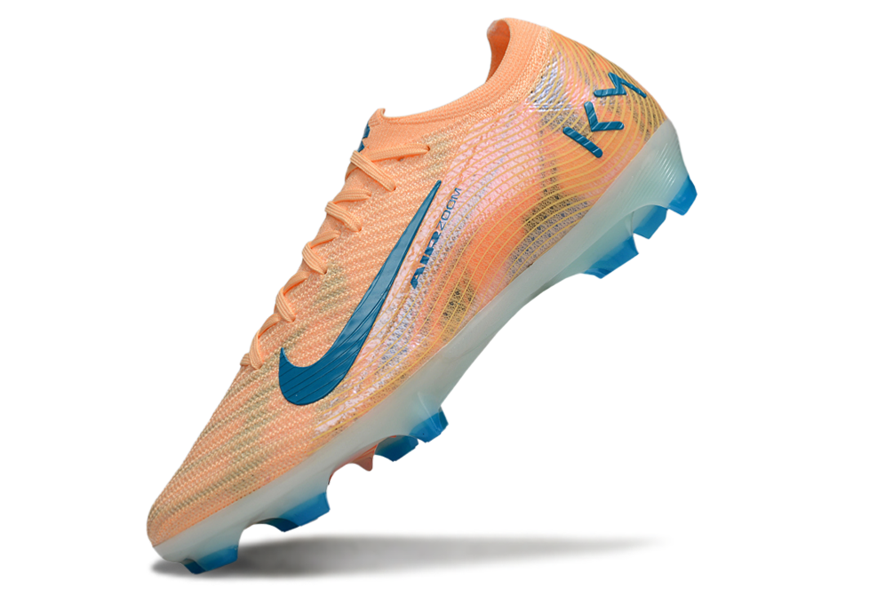 M - FUSSBALLSCHUHE