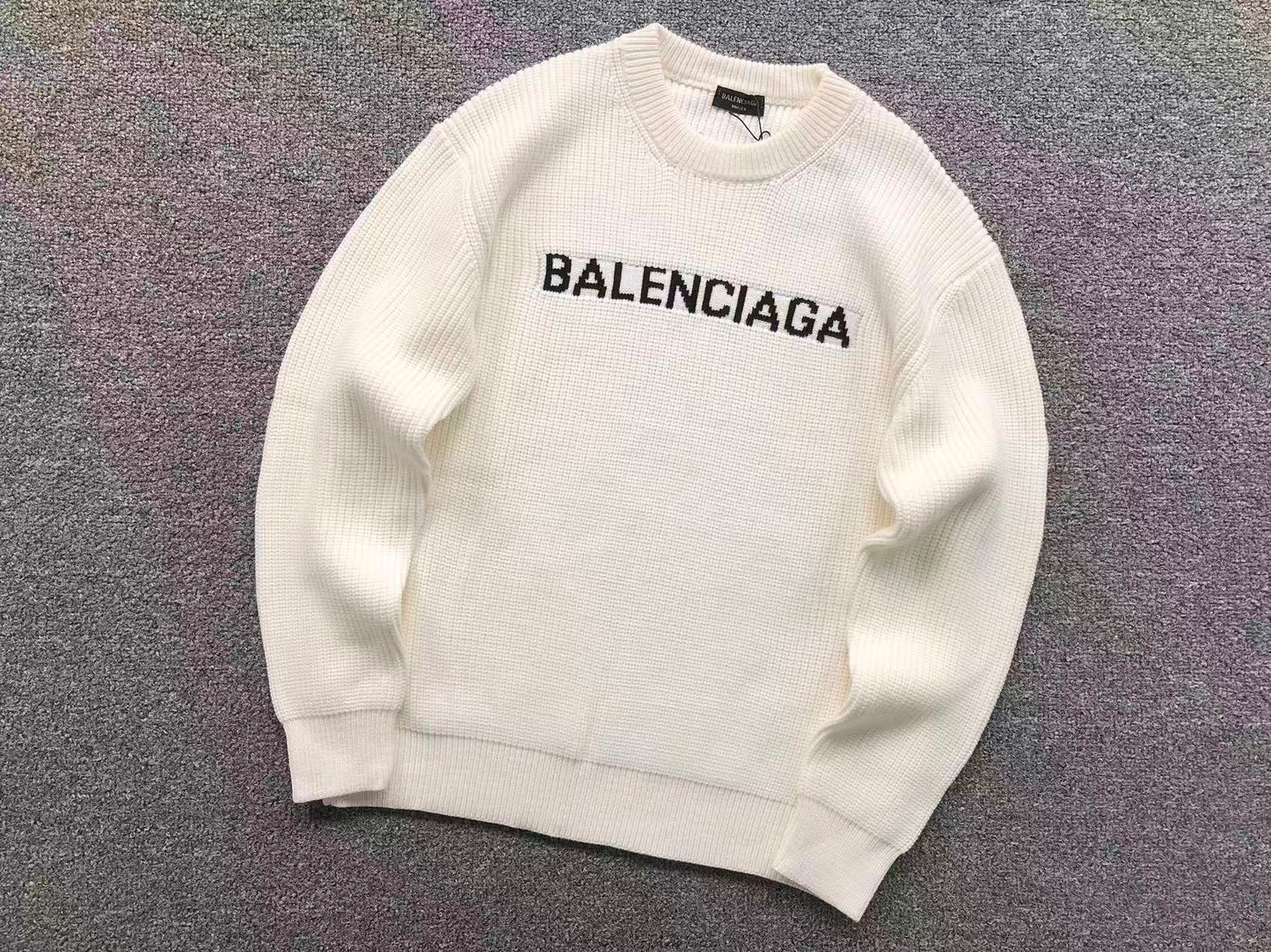 B - SWEATER