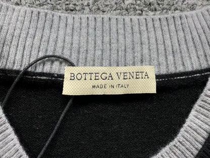 B - SWEATER