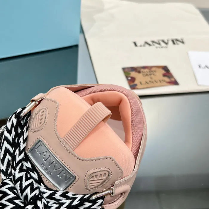L - SNEAKERS