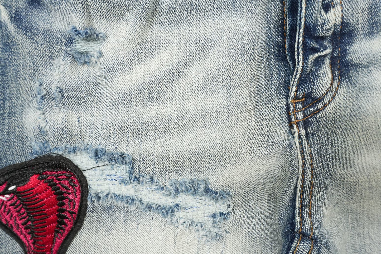 A - JEANS