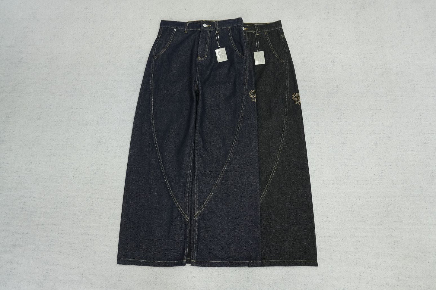M - JEANS