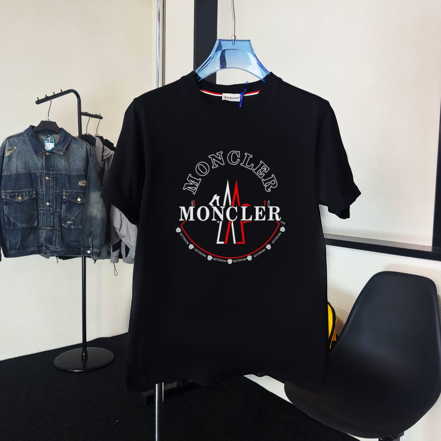 M - TSHIRT