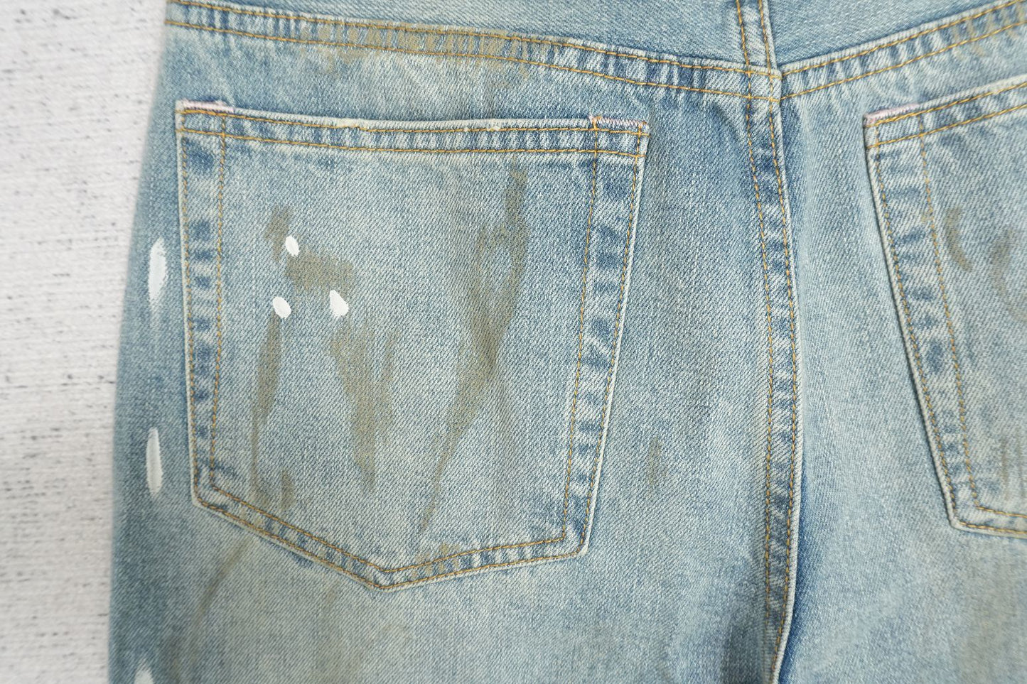 A - JEANS
