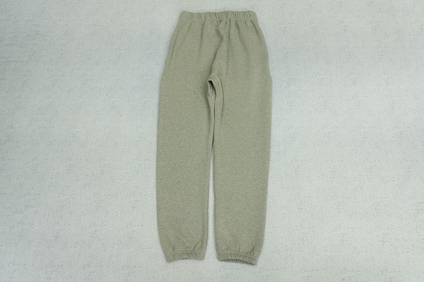 F - SWEATPANTS