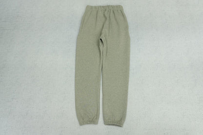 F - SWEATPANTS