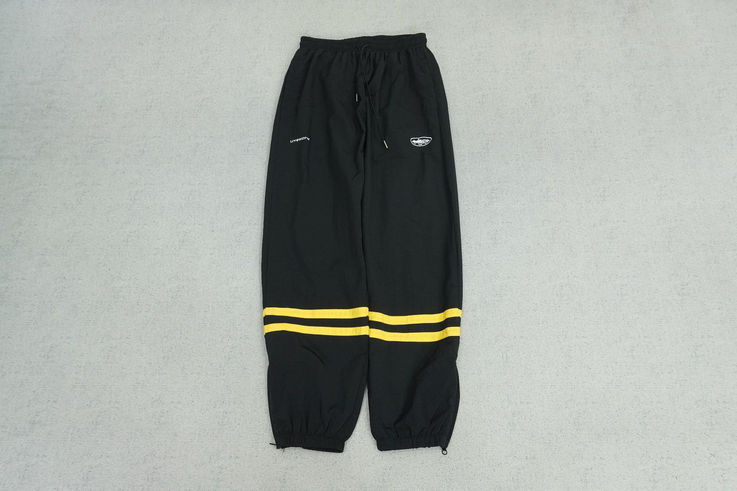 C - SWEATPANTS