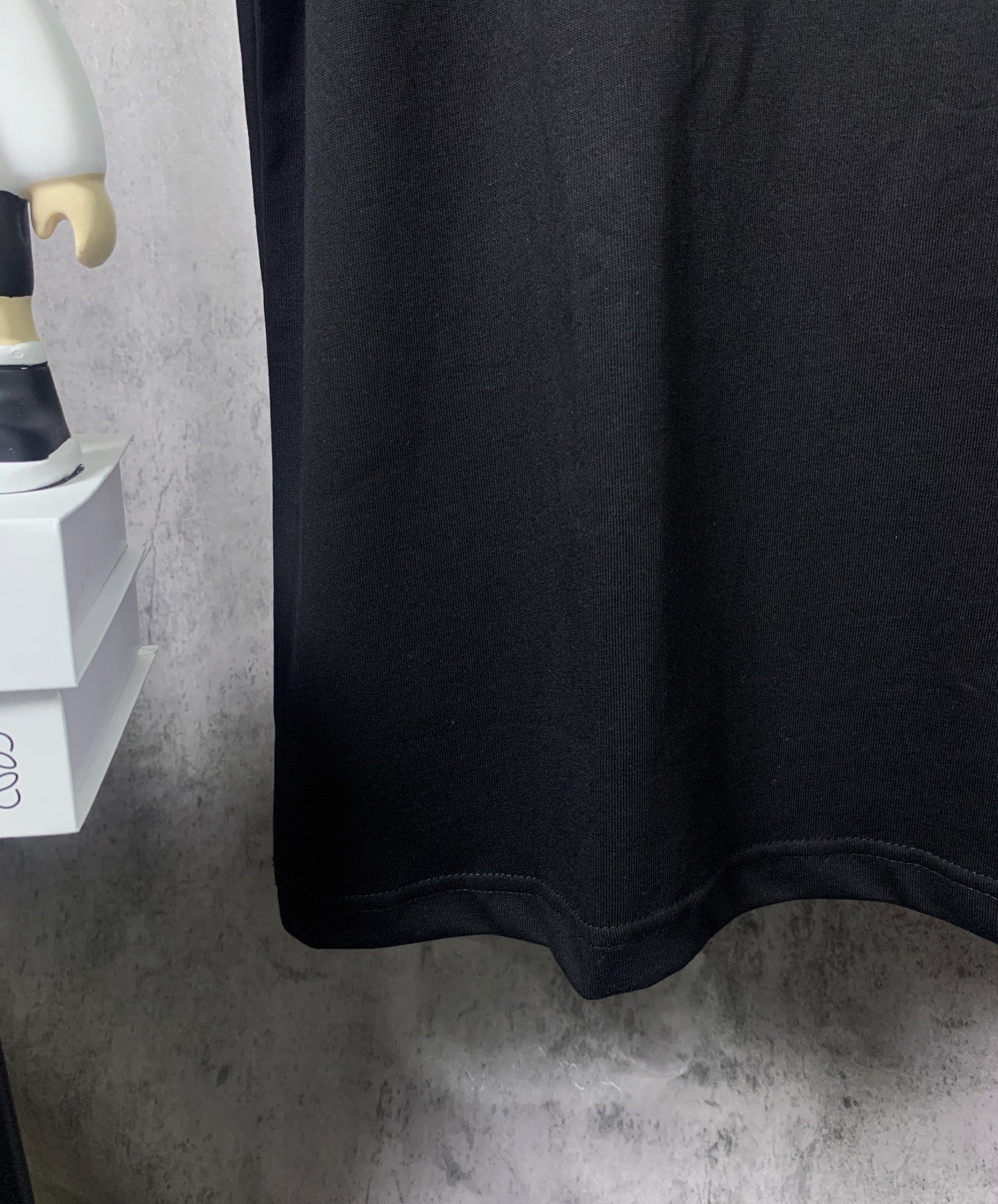 L - TSHIRT