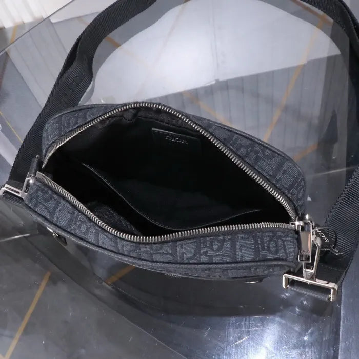 D - TASCHE