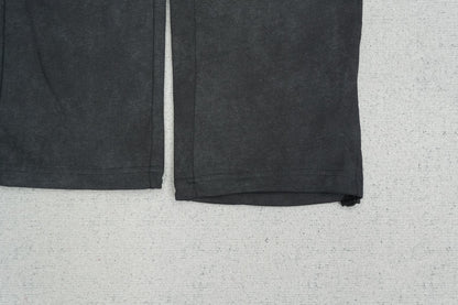 F - SWEATPANTS