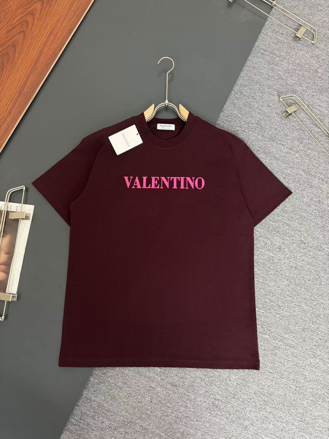 V - TSHIRT