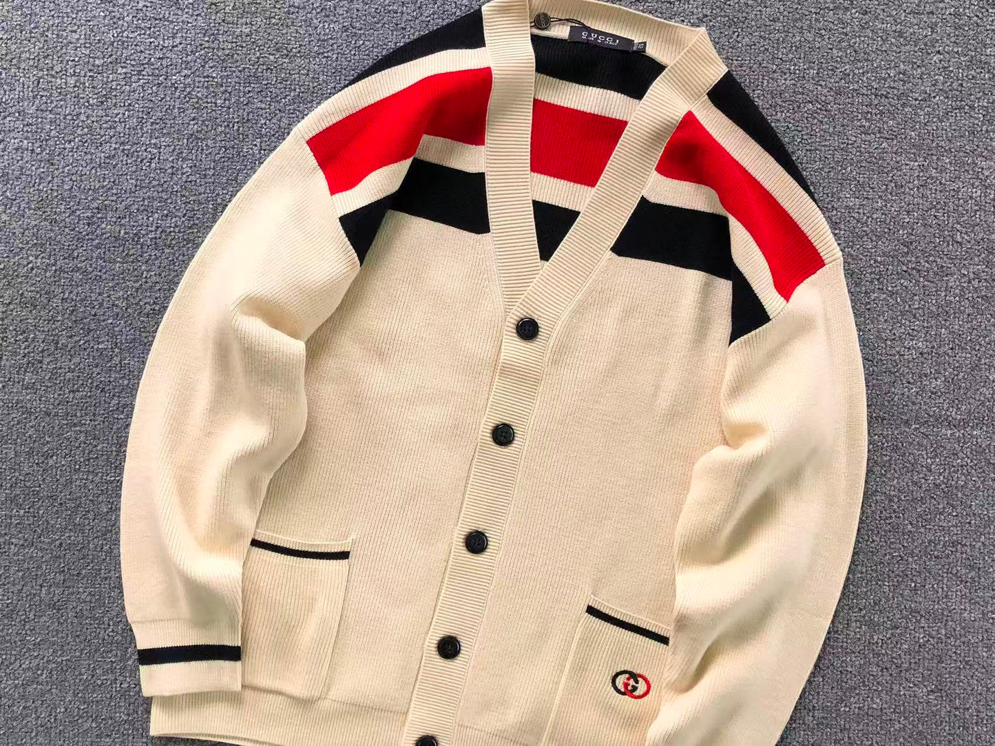 GG - SWEATER