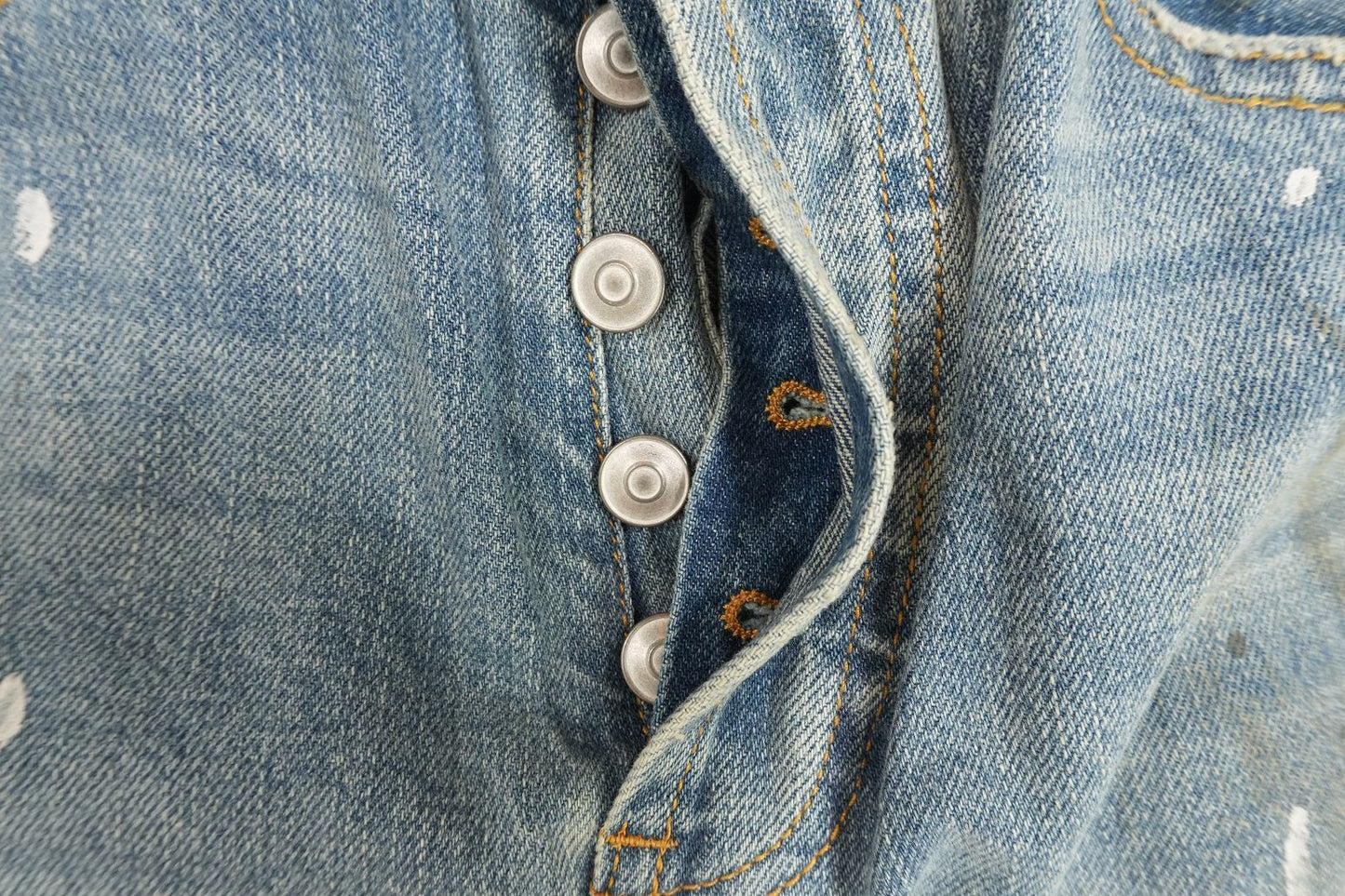 A - JEANS