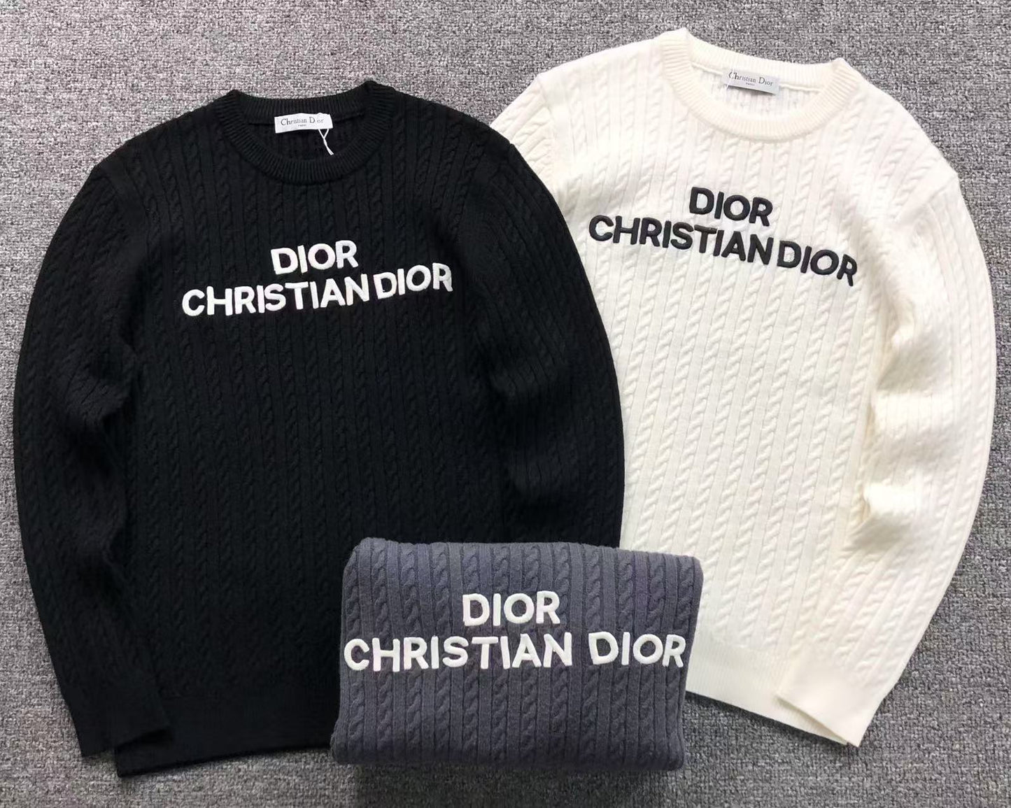 D - SWEATER