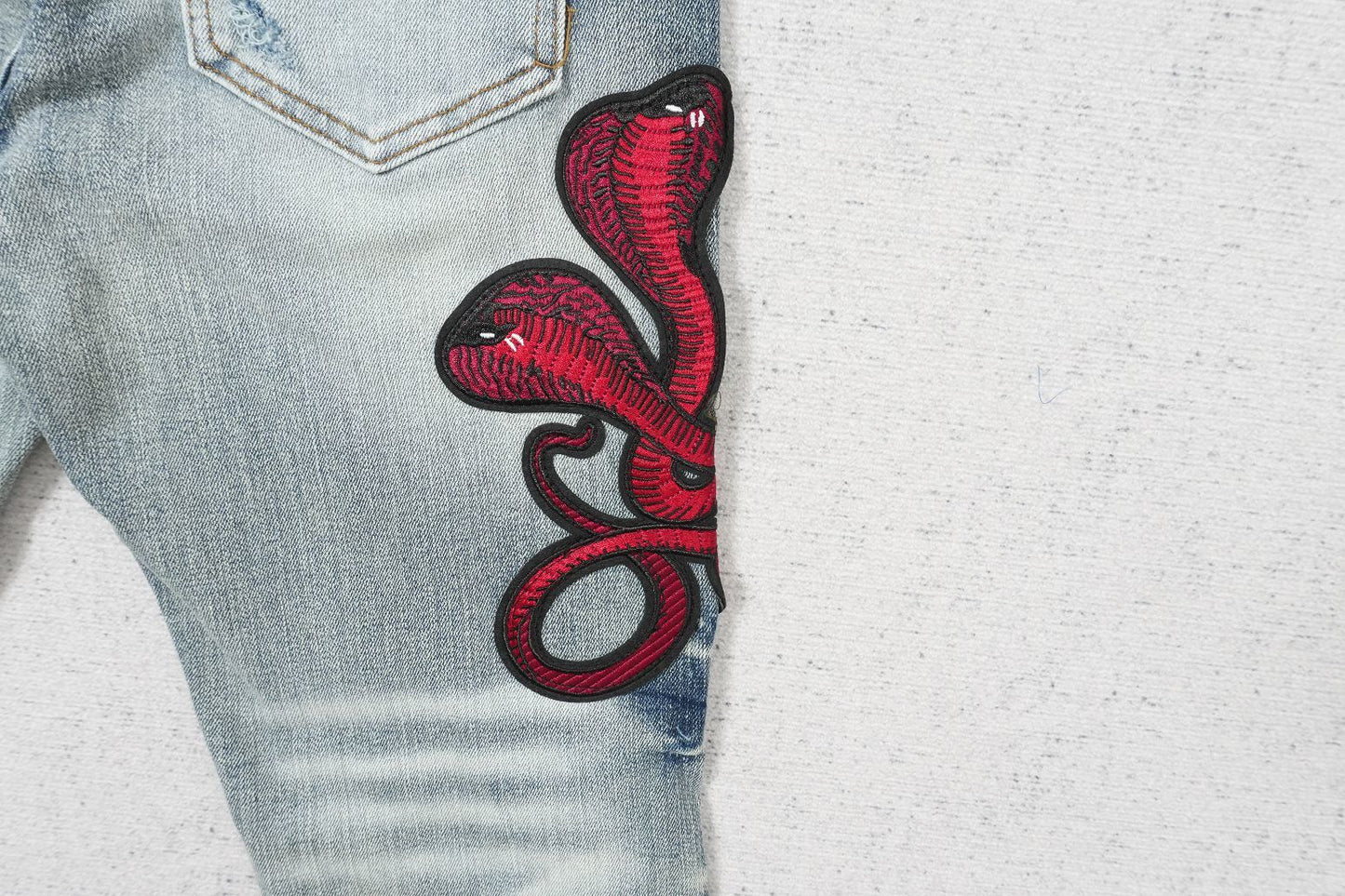 A - JEANS