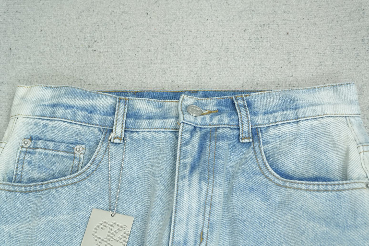 M - JEANS