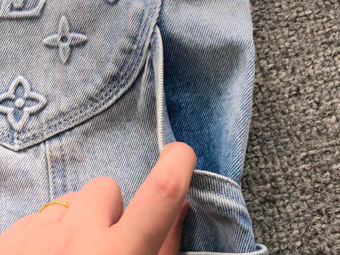 L - SHORTS