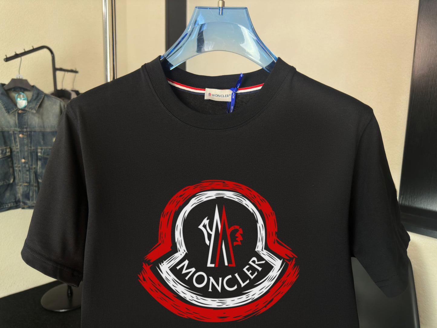 M - TSHIRT