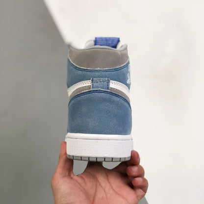 N - SNEAKERS