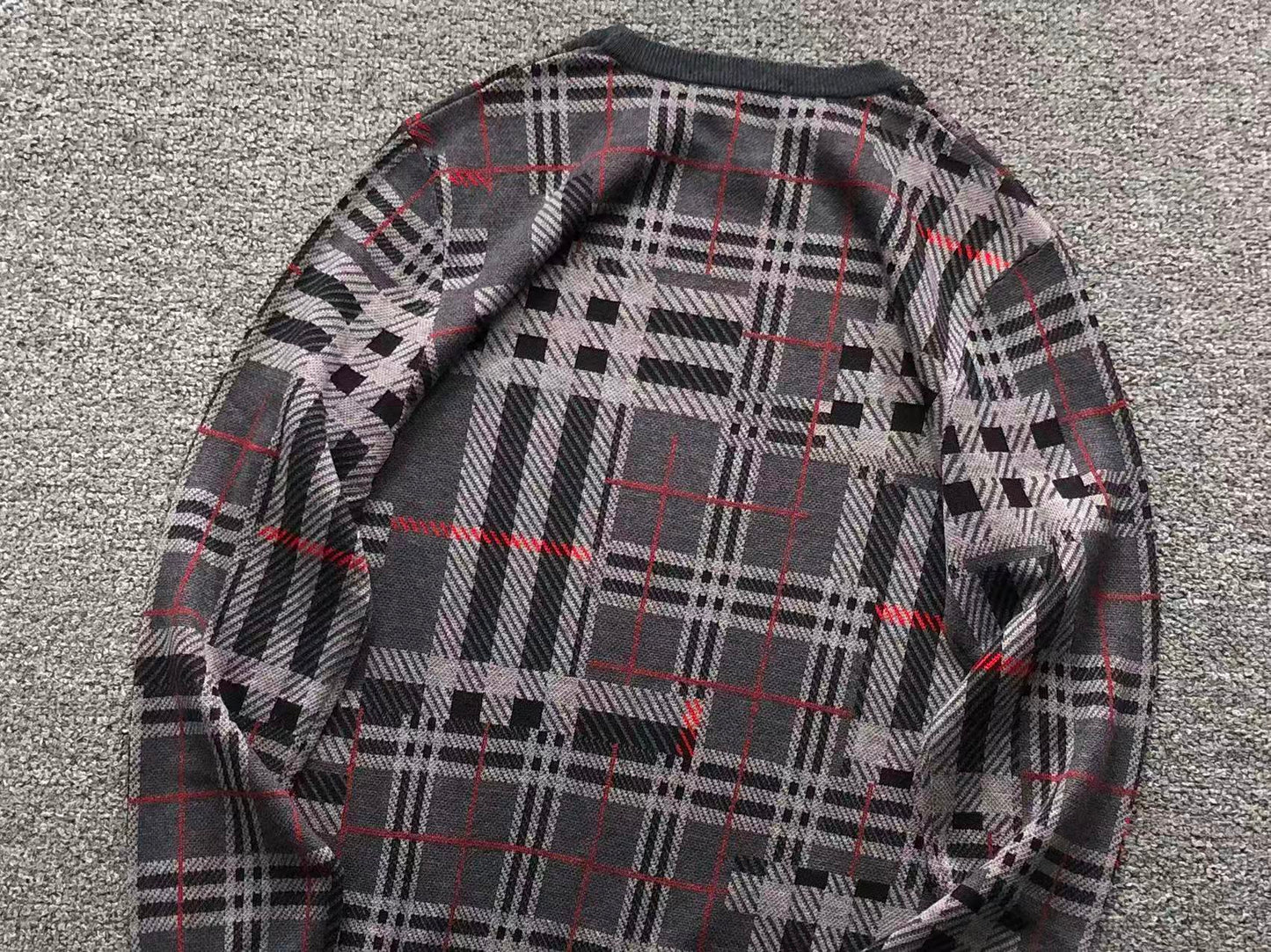 B - SWEATER
