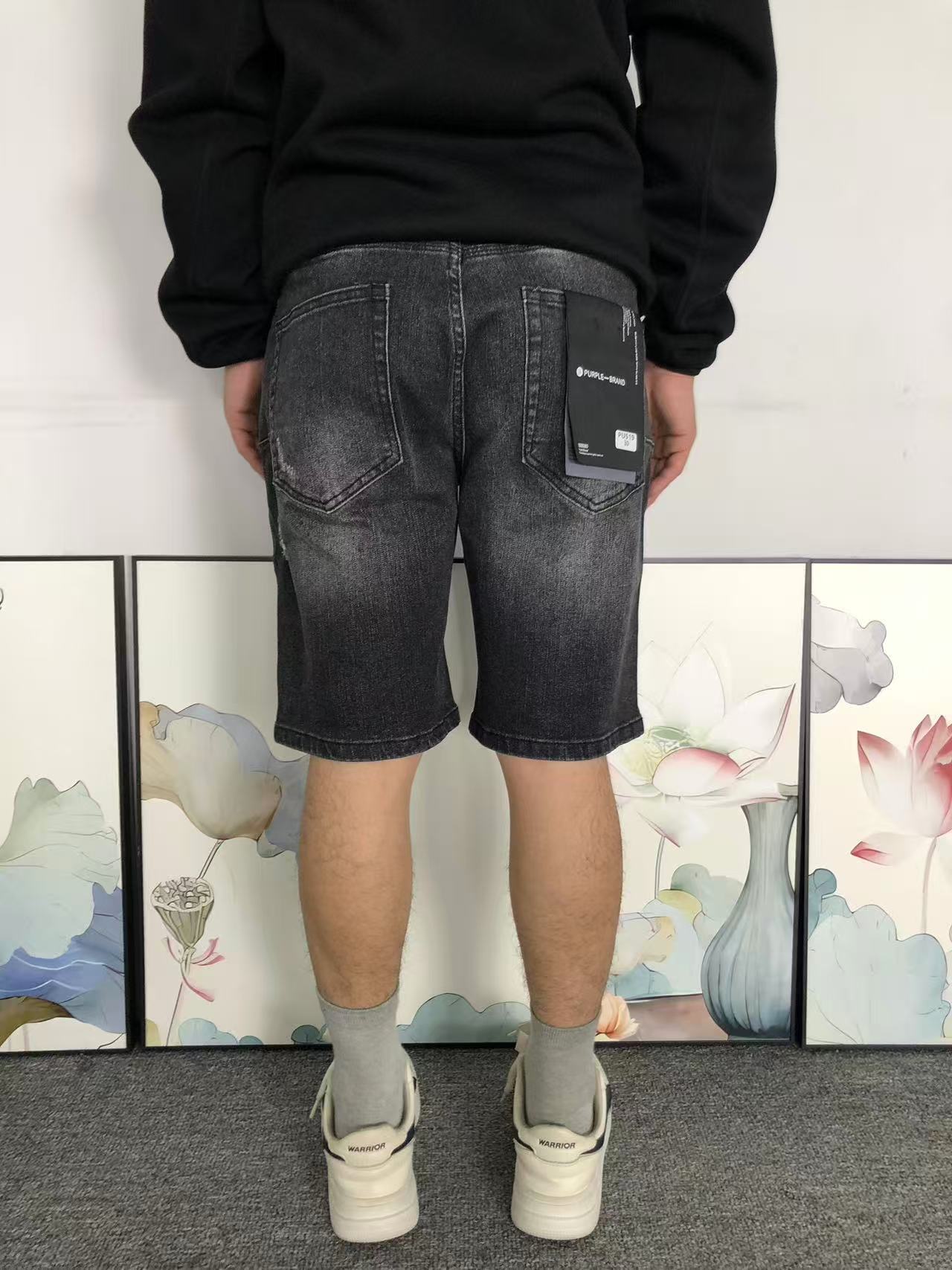 P - SHORTS