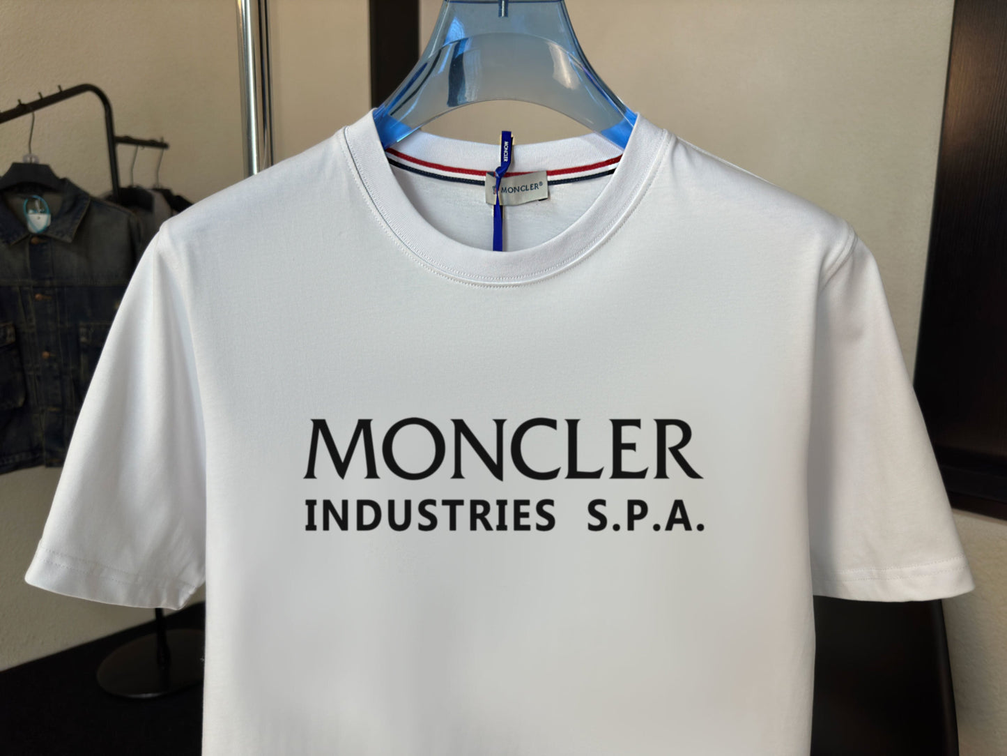 M - TSHIRT