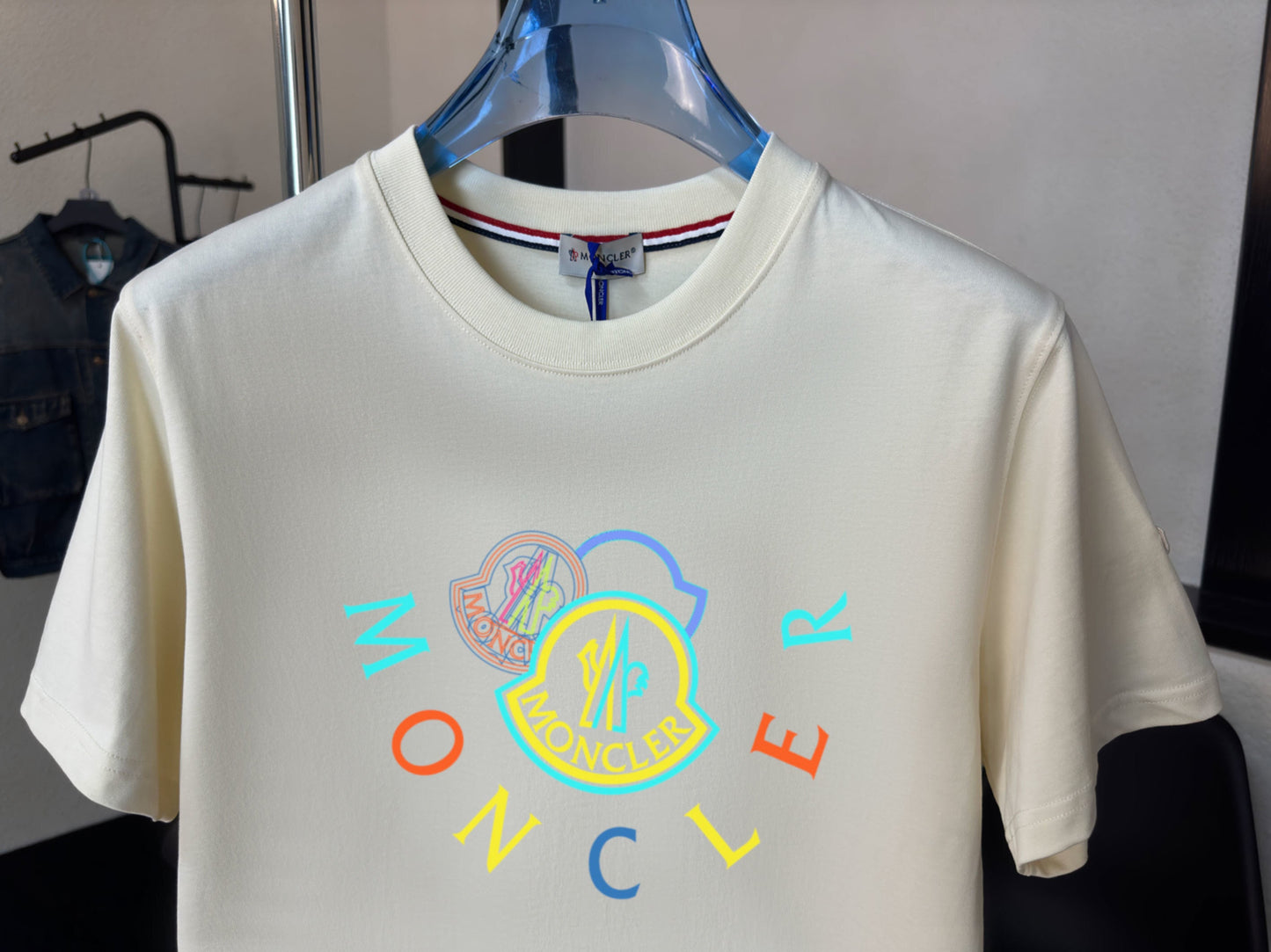 M - TSHIRT