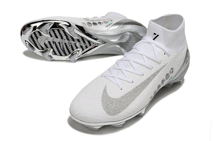 M - FUSSBALLSCHUHE