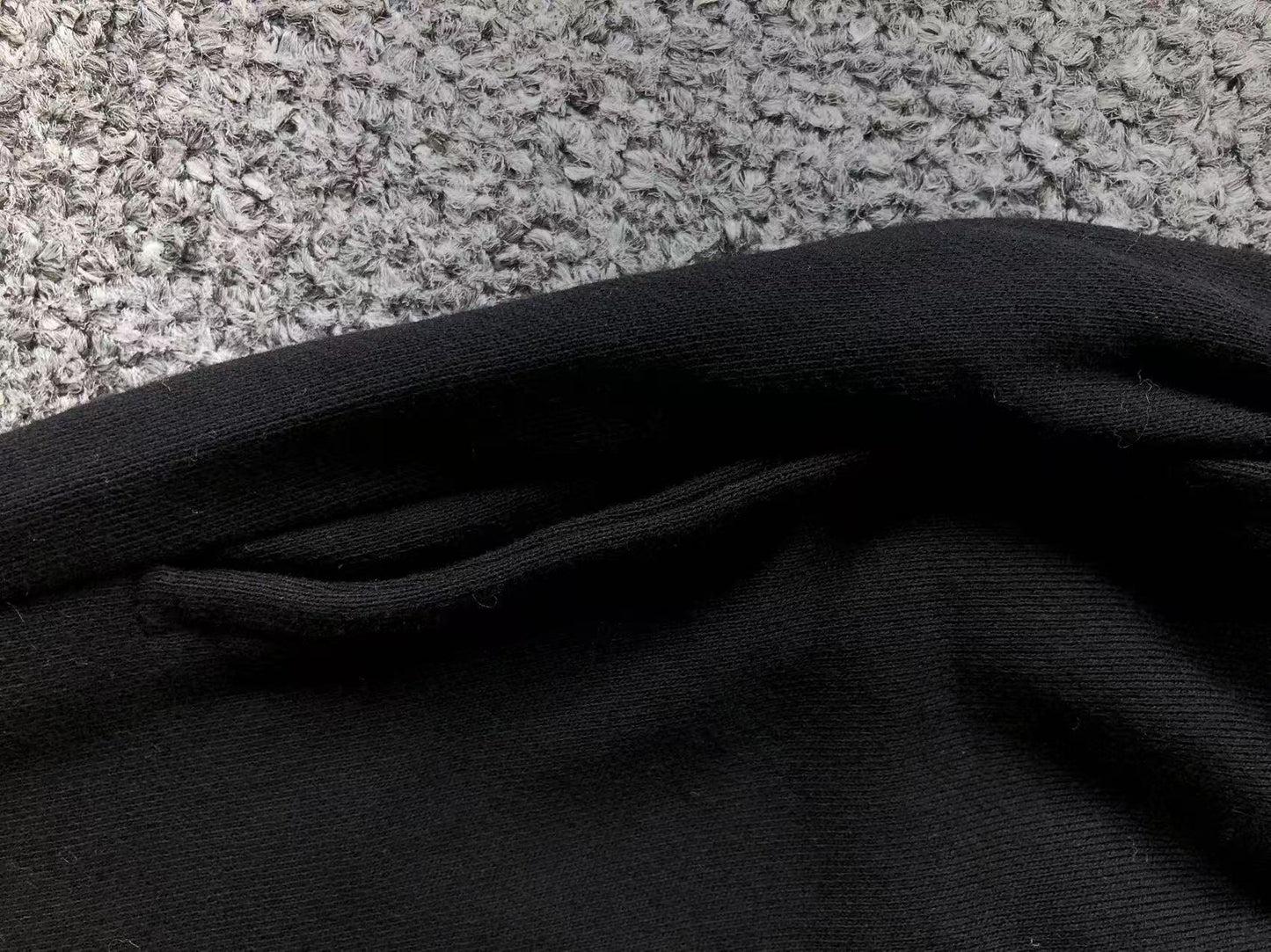 V - SHORTS