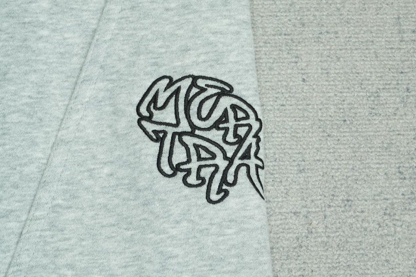 M - SWEATPANTS