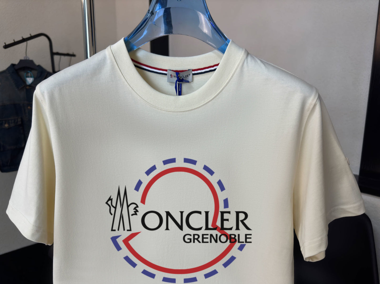 M - TSHIRT