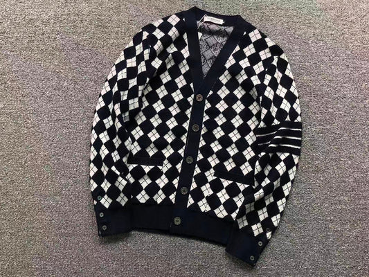 T - SWEATER
