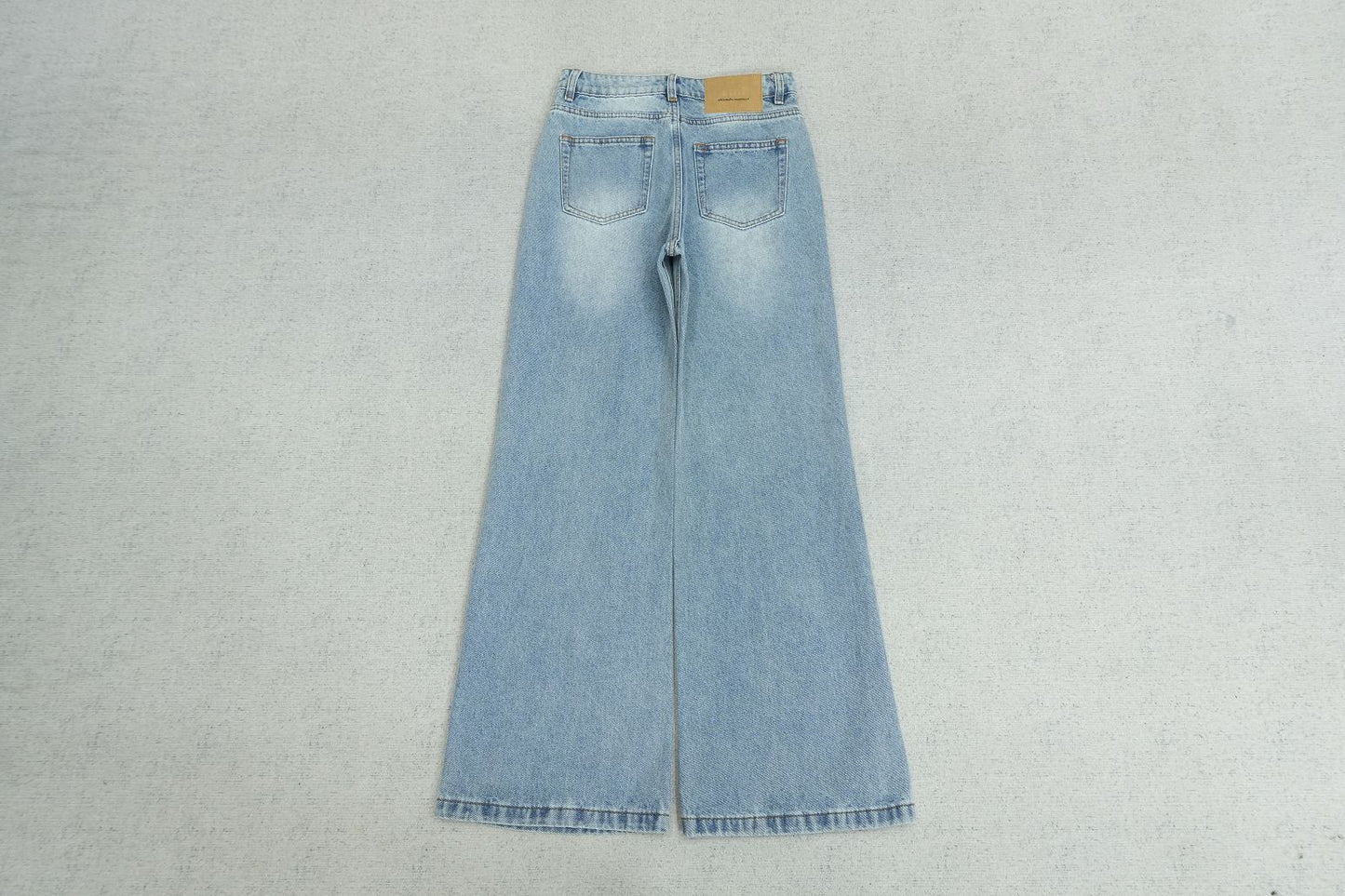 A - JEANS