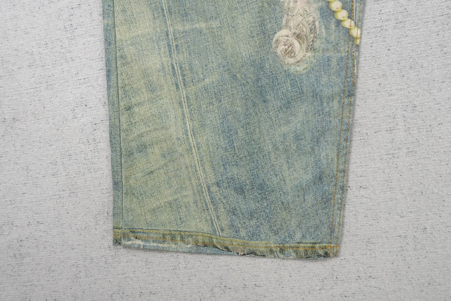 A - JEANS