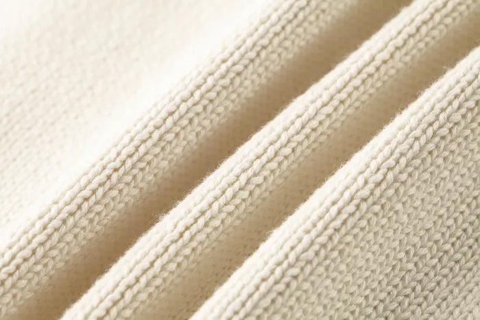 D - SWEATER