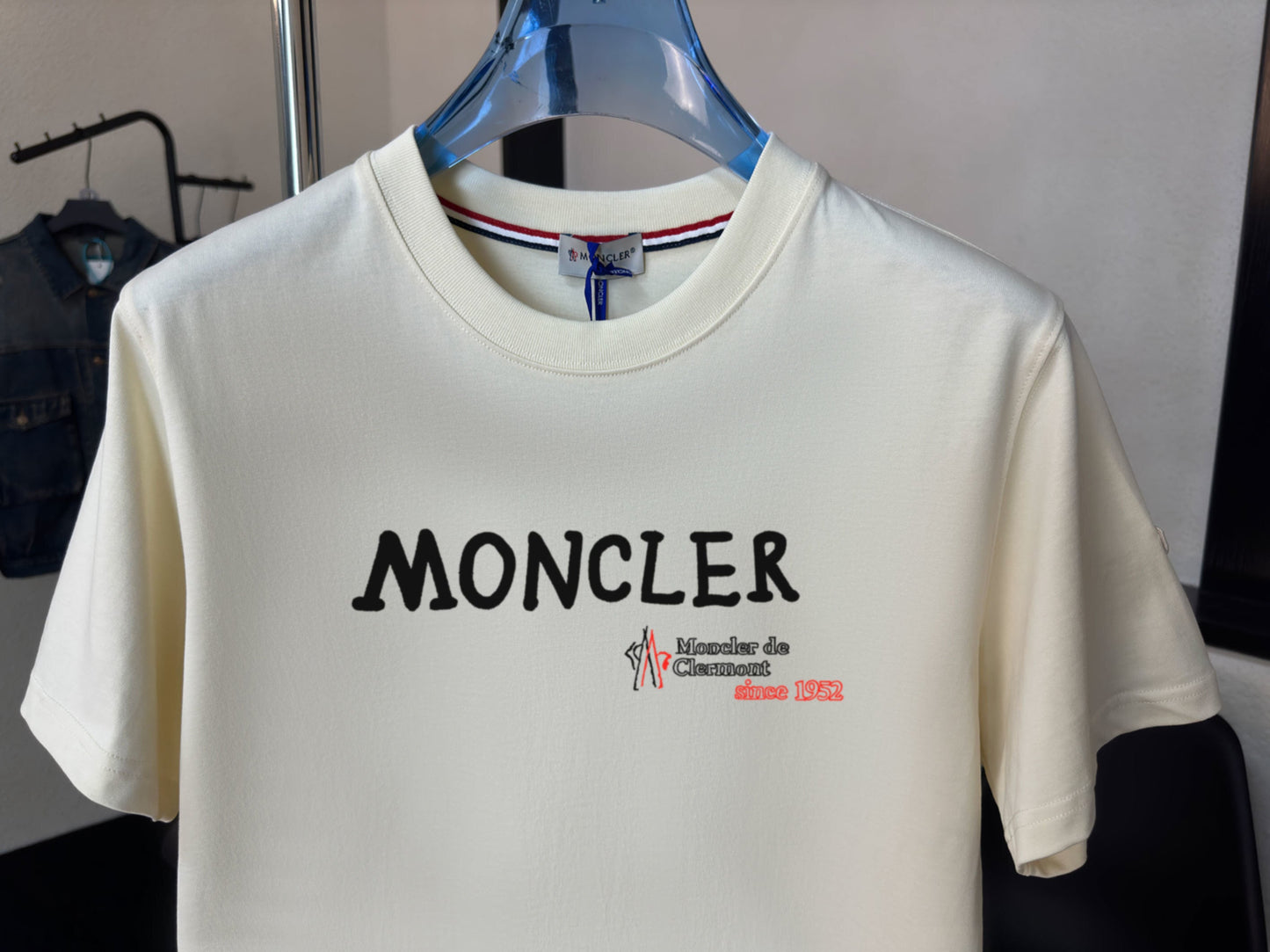 M - TSHIRT