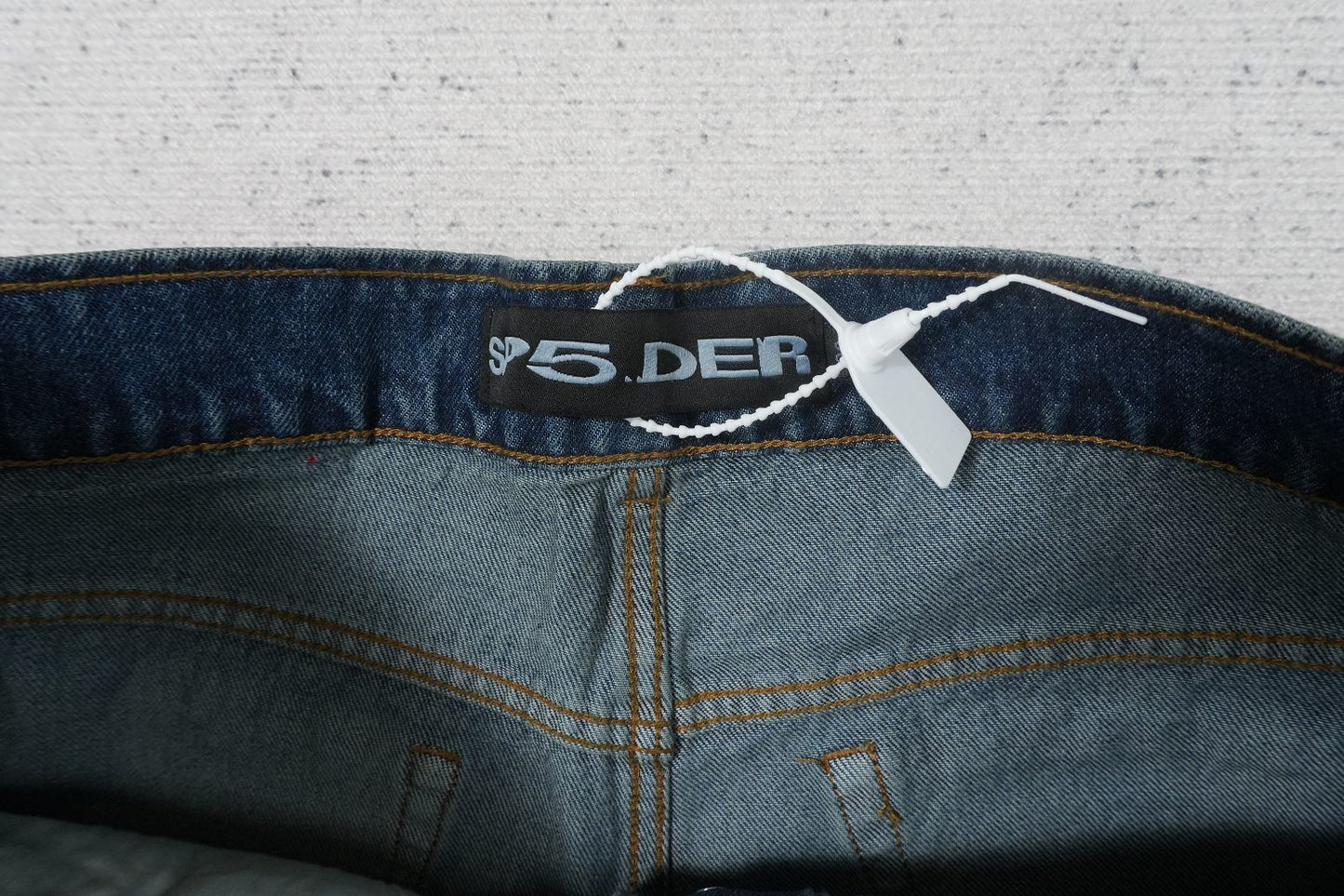 S - JEANS