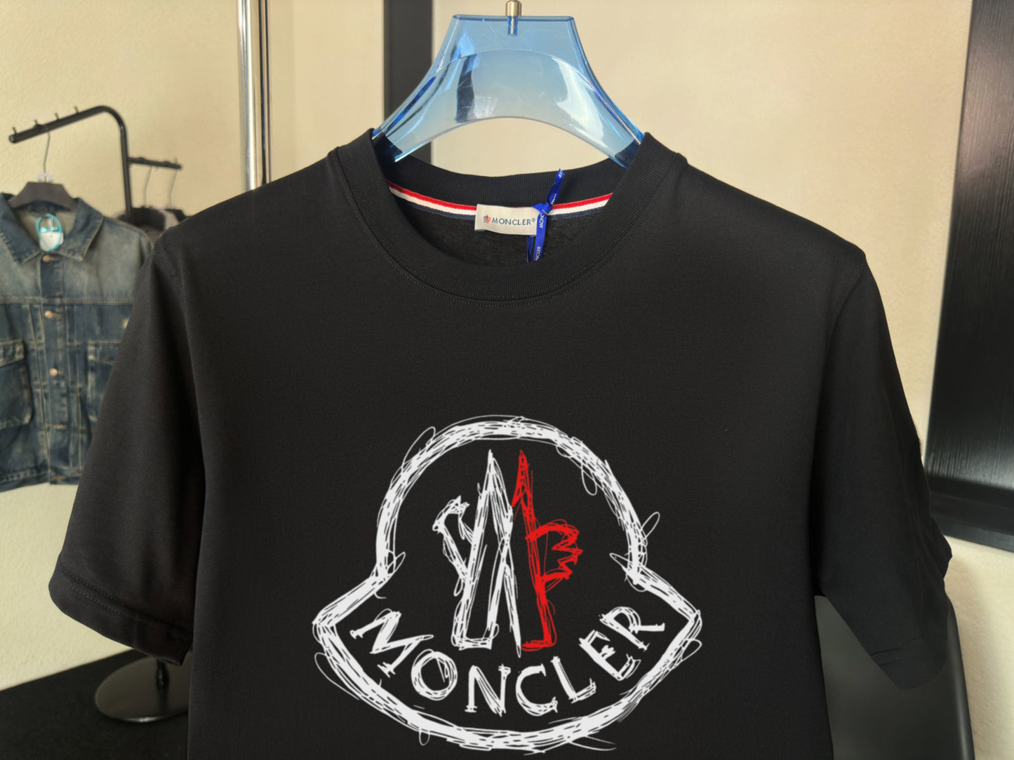 M - TSHIRT