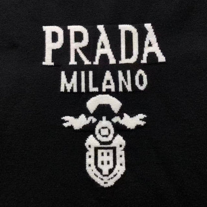 P - SWEATER