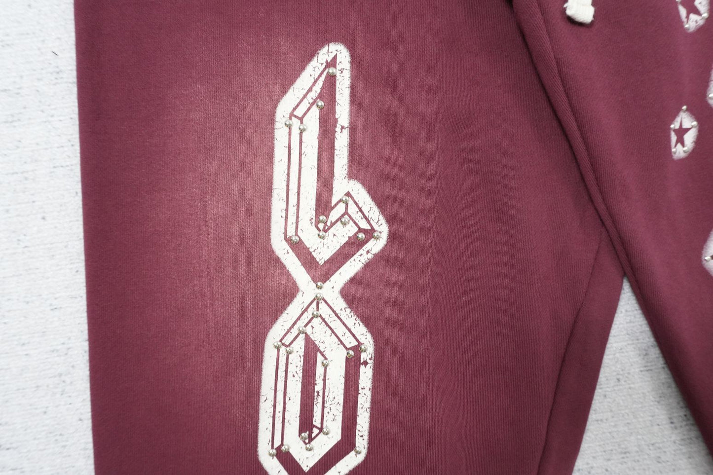 L - SWEATPANTS