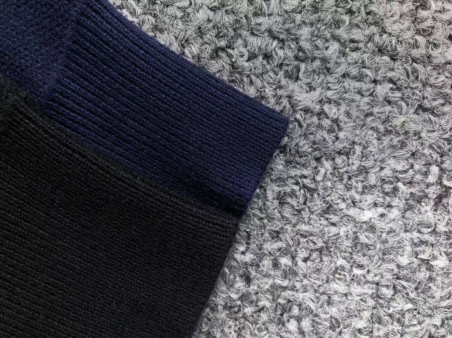 M - SWEATER