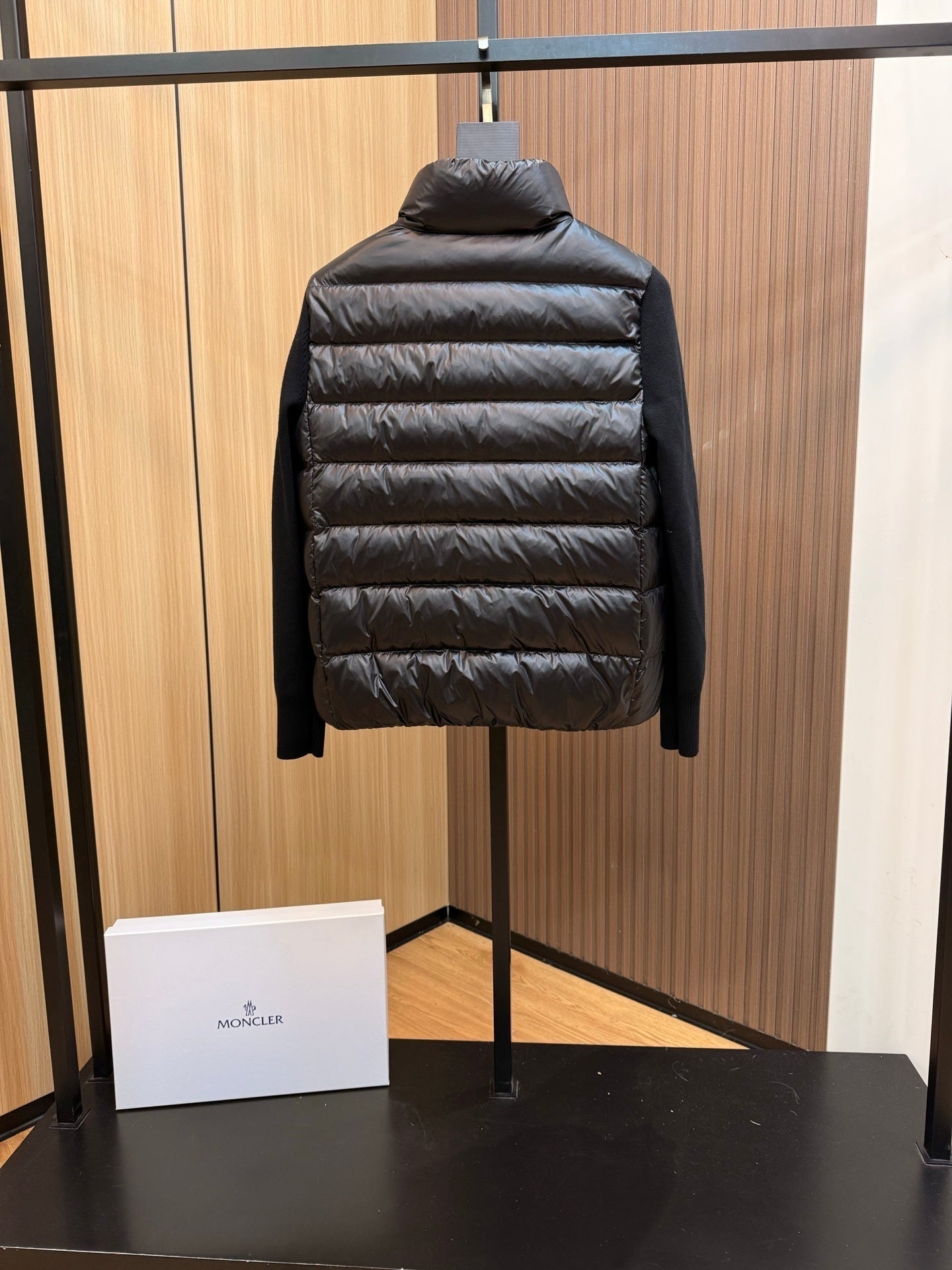 P - CARDIGAN