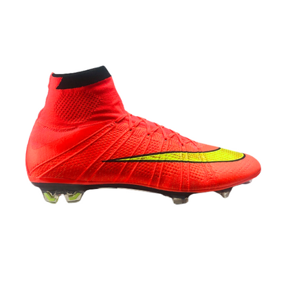M - FUSSBALLSCHUHE