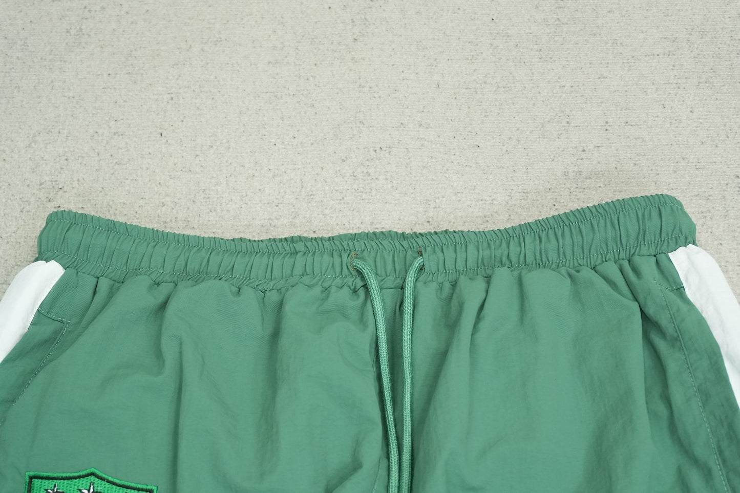 C - SWEATPANTS