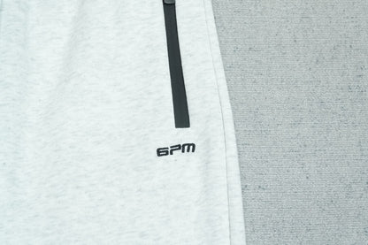S - SWEATPANTS