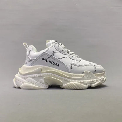 B - SNEAKERS